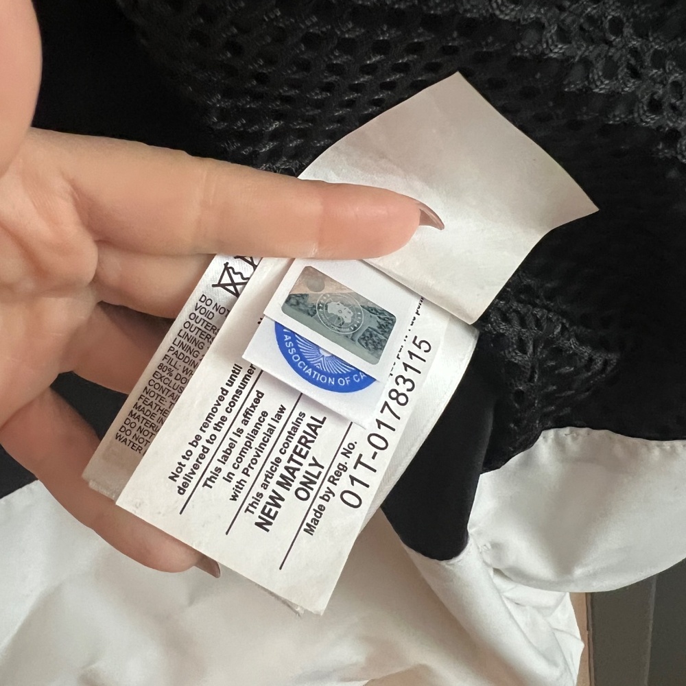 L - Canada Goose Bennett Black Label Parka - Picture 9 of 10